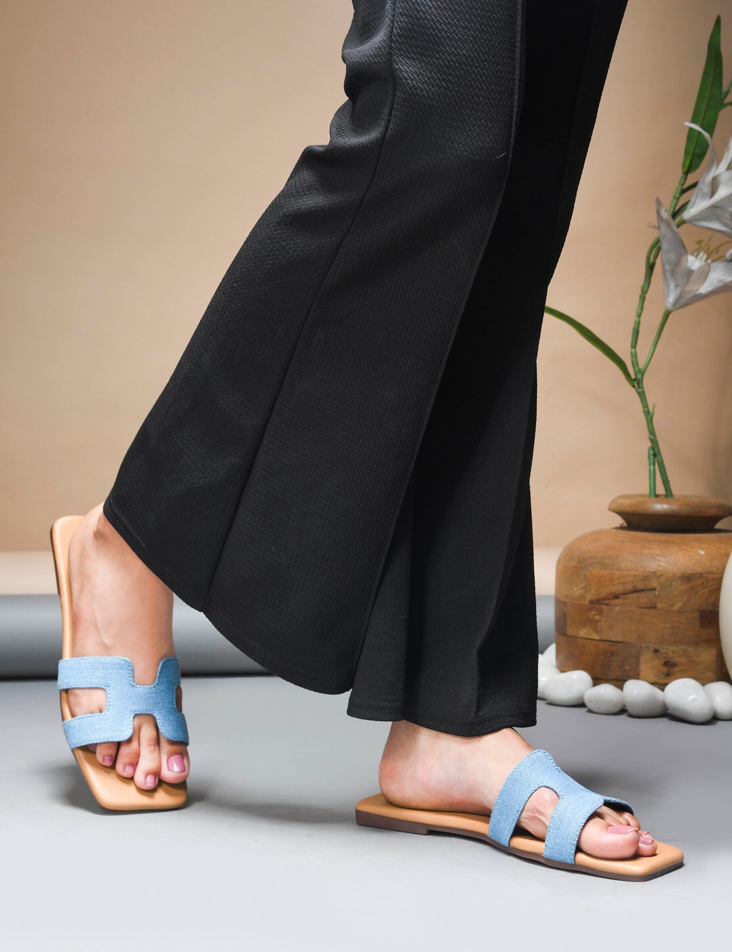 MiraMist Fashionable Flat Slides for Women & Girls – Best for Casual Outfits, Summer & Travel